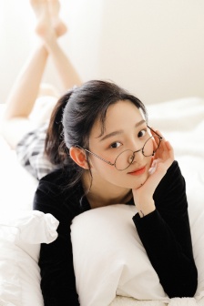 美女被C